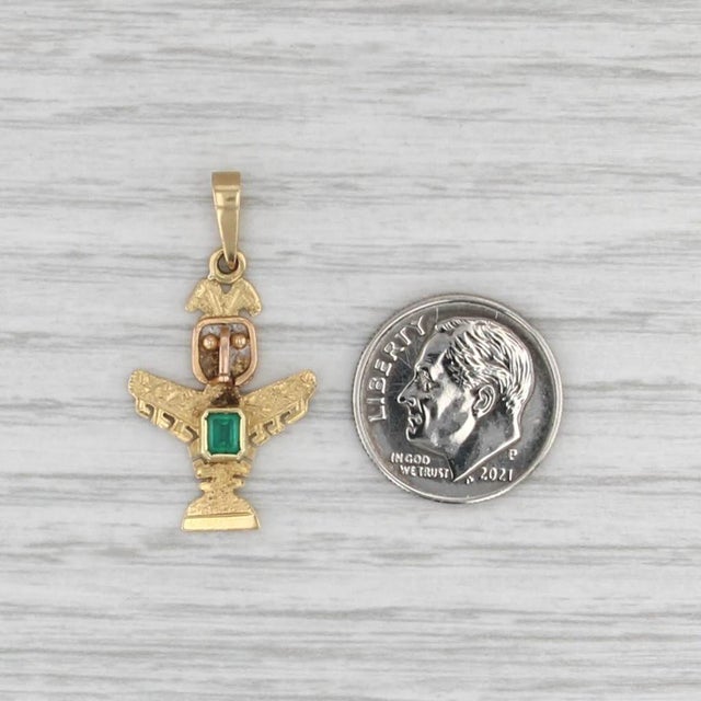 0.20ct Emerald Tribal Bird Pendant 18k Yellow Gold For Sale In Greensboro - Image 6 of 6