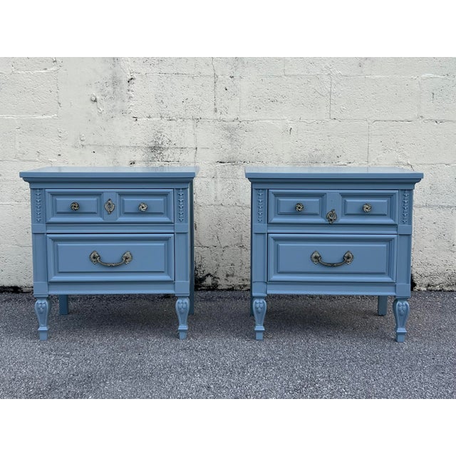 Pair of Mid-Century Blue Gray Lacquered Nightstands For Sale - Image 9 of 15