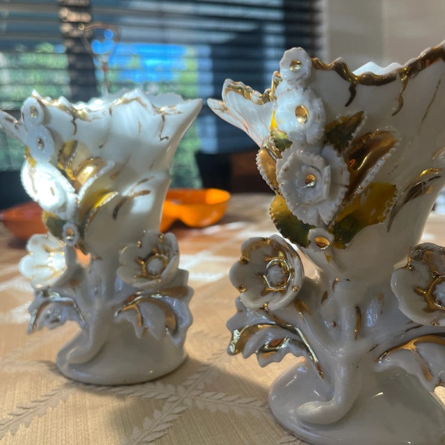 Pair of Early 20th Century Old Paris Spill Vases With Applied Florals. For Sale - Image 4 of 12