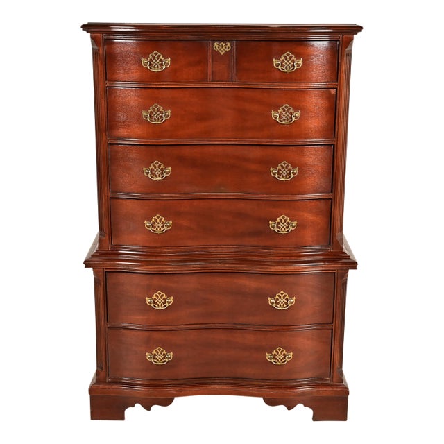 Chippendale Carved Mahogany Serpentine Front Six-Drawer Highboy Dresser For Sale