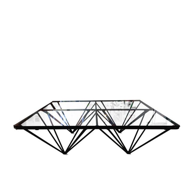 Designed by Paolo Piva in the early 1980s, the Alanda coffee table is one of the most celebrated icons of Italian...