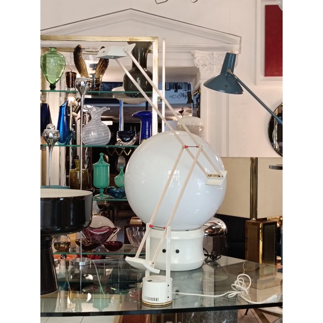 White Tizio White Table Lamp by Richard Sapper for Artemide, Italy, 1970s For Sale - Image 8 of 10