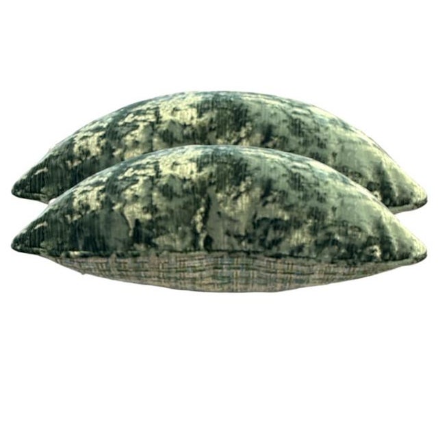 2020s Set of 2 Textured Green Tweed Pillows With Crushed Velvet Back – 22" For Sale - Image 5 of 7