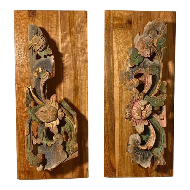 Chinoiserie Wall Art – Antique Chinese Polychrome Carved Panels, c.1920，Pair For Sale