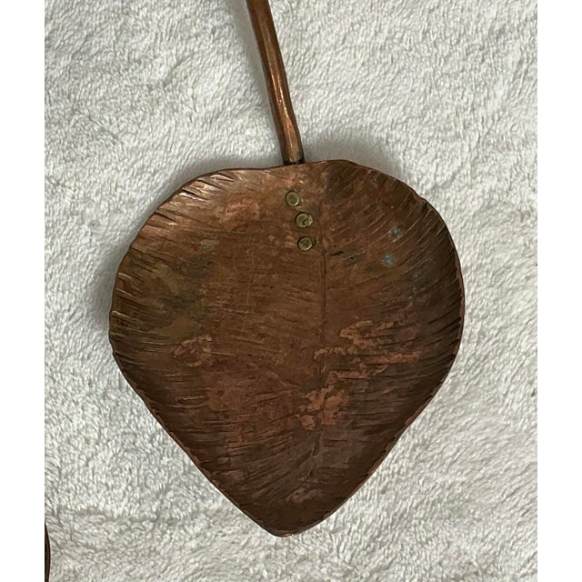 Copper Hand-Hammered Leaf Shape With Antler Spoon and Fork Salad Servers Vintage For Sale - Image 10 of 11