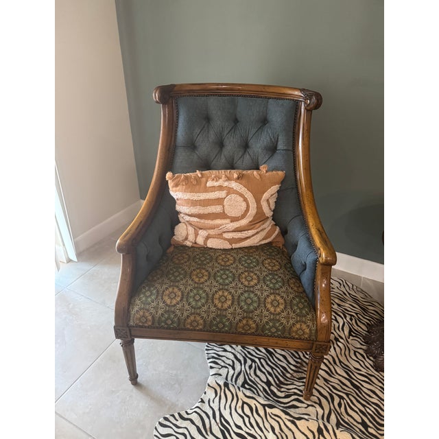 French 1990s Louis XV Bergère Tufted Accent Chairs Pair For Sale - Image 3 of 3