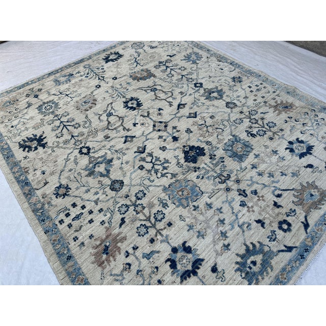 Ivory Oushak Handmade Wool Rug With Blue and Ivory Floral Design For Sale - Image 8 of 12