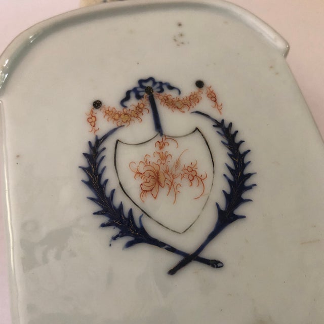 Late 18th Century Late 18th Century Porcelain Chinese Export Armorial Tea Caddy For Sale - Image 5 of 12