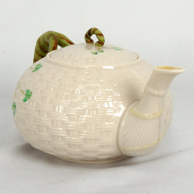 Cream Belleek Shamrock Basketweave Irish Tea Serving Set 6th Green Mark For Sale - Image 8 of 18