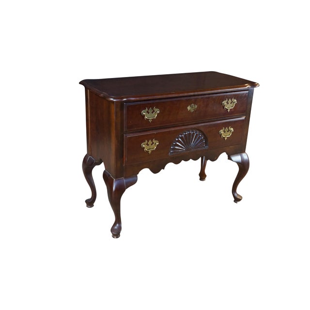 Queen Anne Vintage New England Queen Anne Style Cherry Lowboy Scalloped Chest Console Table For Sale - Image 3 of 18