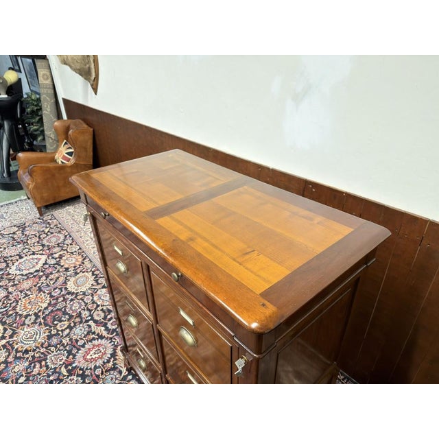 Italian Chest of Drawers from Assi D'Asolo For Sale - Image 12 of 13