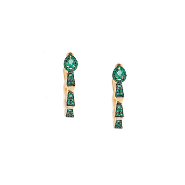 Natural emerald 0.81cts earring in 18k gold For Sale - Image 12 of 18