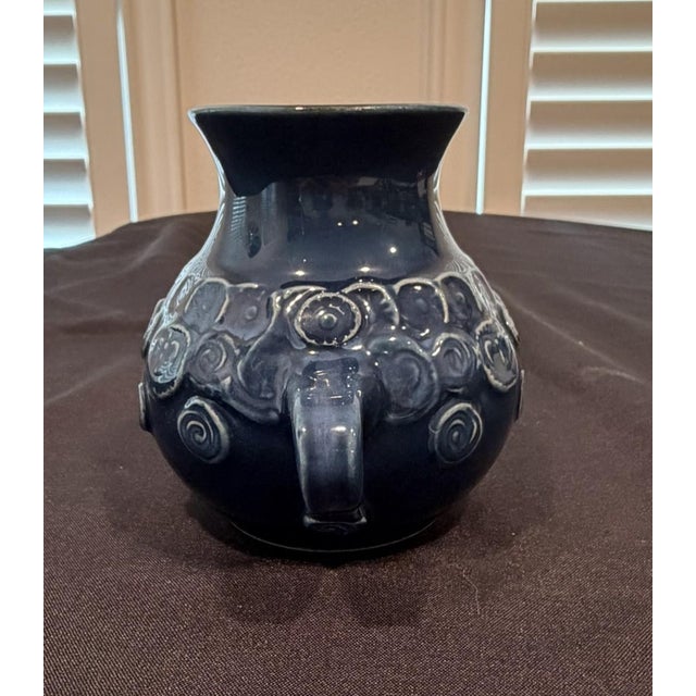 Mid-Century Modern 1970s Bjorn Wiinblad for Rosenthal, Blue Face Mug For Sale - Image 3 of 4