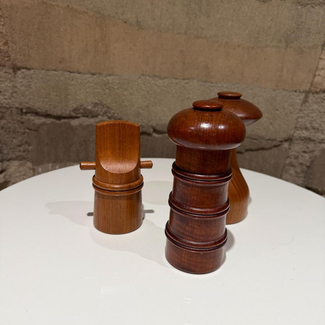 Set of There (3) Salt and Pepper Mill Designed by Jens Quistgaard for Dansk Designs. For Sale - Image 10 of 18