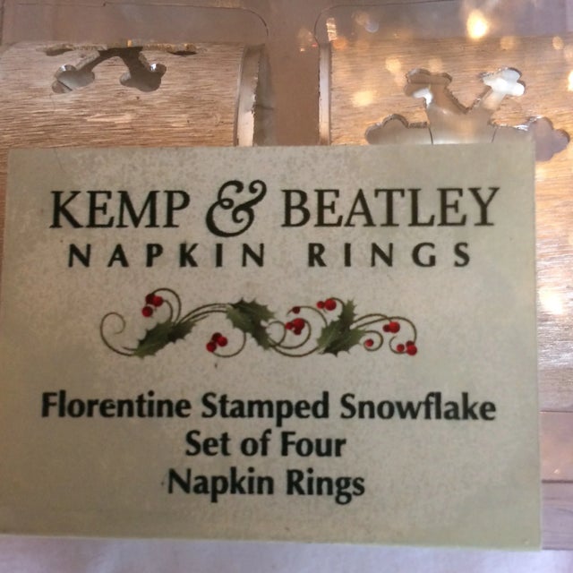 Silver Silver Plated Snow Flake Napkin Rings by Kemp & Beatley - Set of 12 For Sale - Image 8 of 13