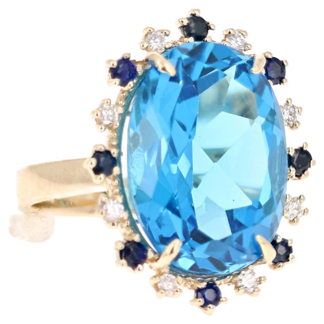 Contemporary 21.50 Carat Blue Topaz Diamond Yellow Gold Cocktail Ring For Sale - Image 3 of 5