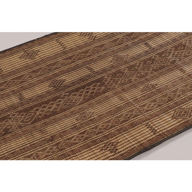 1950s Vintage Tuareg Mat, Camel Beige-Brown With Tribal Geometric Motifs - Rug & Kilim For Sale - Image 5 of 8