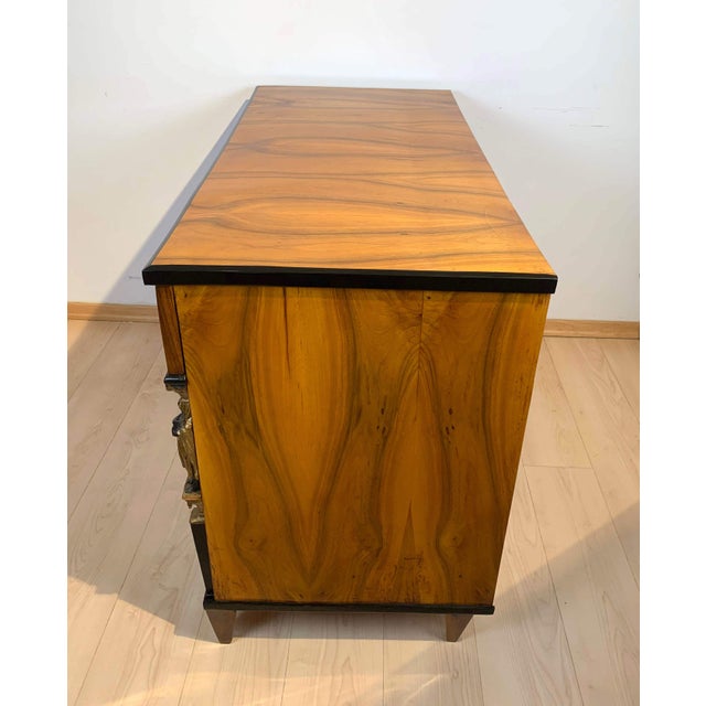 Empire Commode in Walnut Veneer, Caryatids, Austria, 1815 For Sale - Image 12 of 18