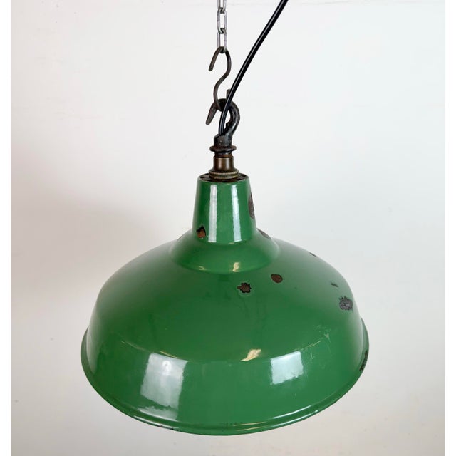 Green Industrial British Green Enamel Factory Pendant Lamp, 1960s For Sale - Image 8 of 18