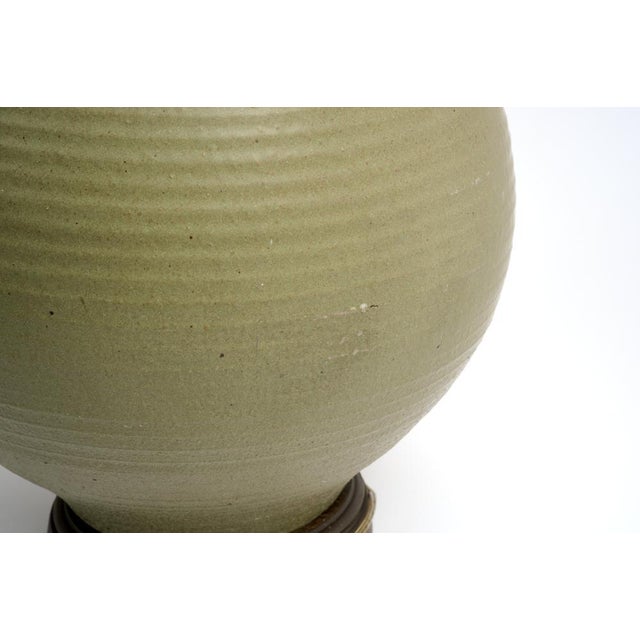 Mid-Century Modern 1960's Large Table Lamp by Bob Kinzie for Affiliated Craftsmen of California For Sale - Image 3 of 7