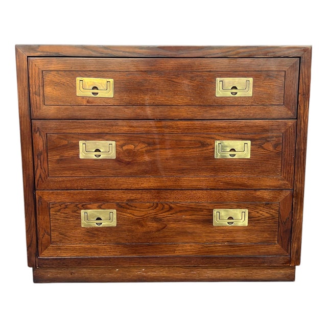 Late 20th Century Henredon Campaign Scene 1 Bachelors Chest Dresser For Sale