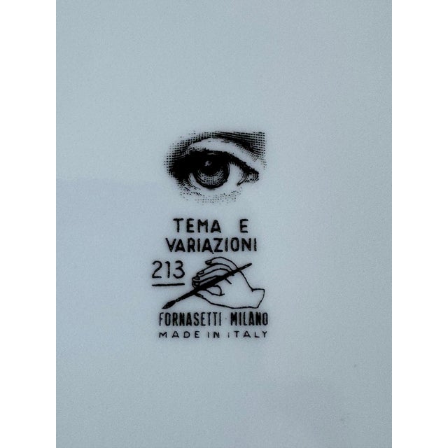 Piero Fornasetti Fornasetti "Tema E Variazioni" Plate – No. 213 "Sleeping Face For Sale - Image 4 of 5