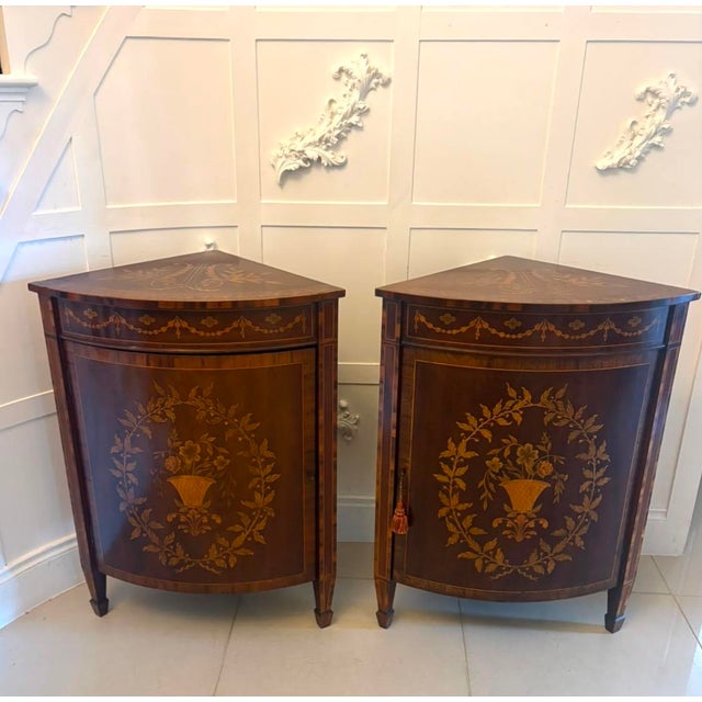 Antique English Victorian Marquetry Mahogany Corner Cabinets, 1880, Set of 2 For Sale - Image 16 of 16
