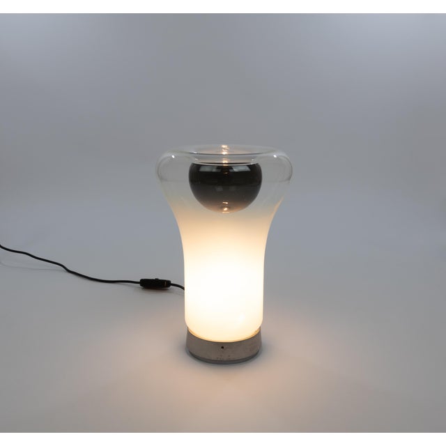 Mid-Century Modern Saffo Table Lamp by Angelo Mangiarotti for Artemide, 1960s For Sale - Image 3 of 8