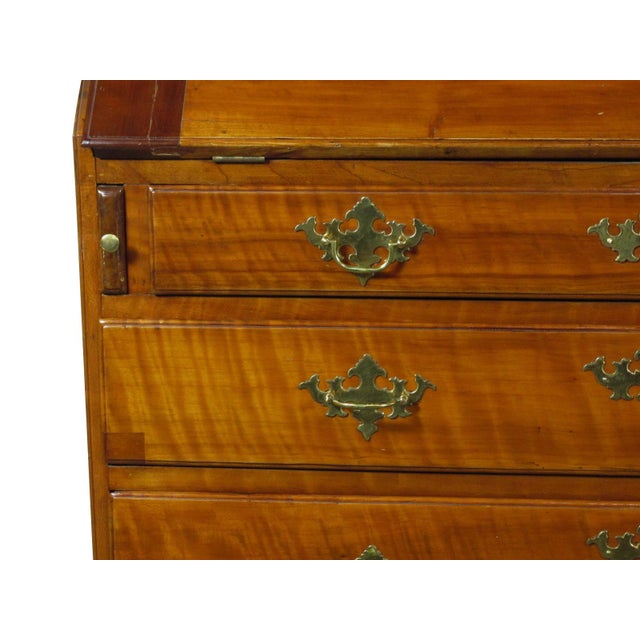 Brown 18th-C. American Slant Lid Desk For Sale - Image 8 of 13