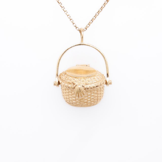 Late 20th Century Vintage 14k Gold Figural Open Nantucket Basket Charm For Sale - Image 5 of 18