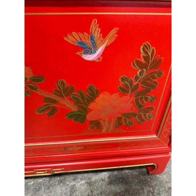 1970s Hand Painted Red Lacquered Chinoiserie Cabinet For Sale - Image 5 of 12
