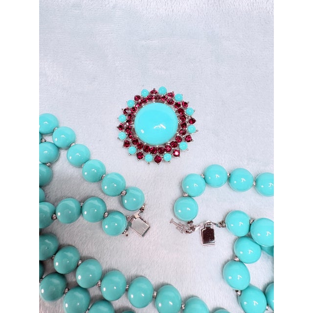 1950s Crown Trifari Turquoise Cabochon Necklace and Convertible Brooch Pendant Set For Sale In Salt Lake City - Image 6 of 10