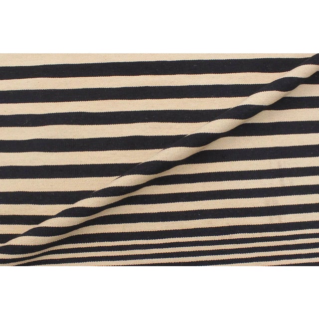 Minimalist Kilim Beige Black Wool Rug - 5'6" X 8'0" For Sale In New York - Image 6 of 9