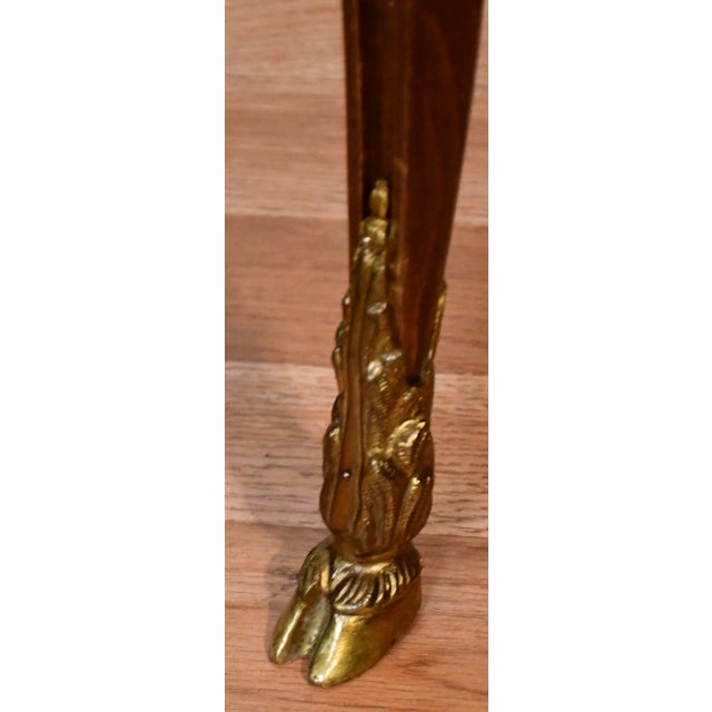 c.1910 French Louis XV Walnut Coffee Table With Satinwood Inlay & Green Marble Top Bronze Mounts For Sale - Image 10 of 16