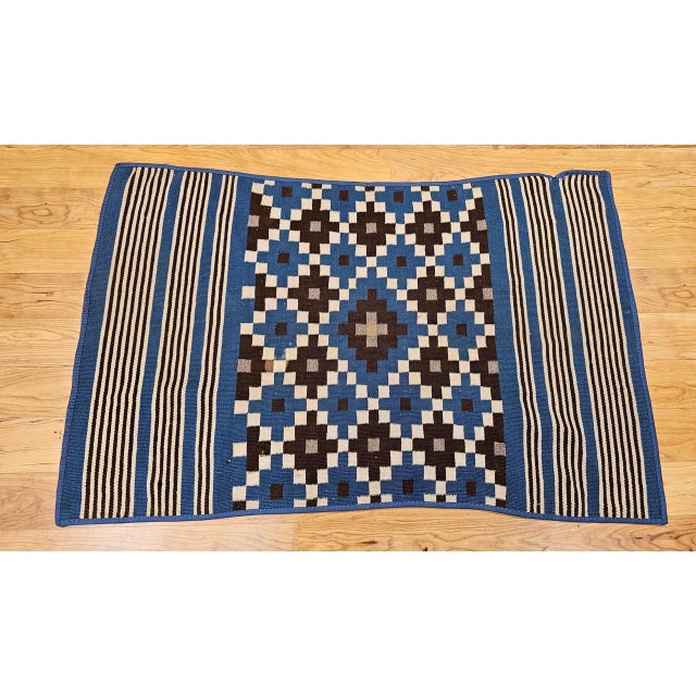 1900 - 1909 Vintage Mexican Saltillo Serape Kilim Rug, Flat-Woven Wool Blanket, Royal Blue, 2x4 For Sale - Image 5 of 14