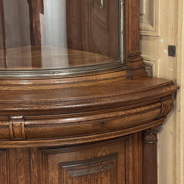 19th Century French Henri II Neoclassical Corner Vitrine With Curved Glass Door For Sale - Image 15 of 18