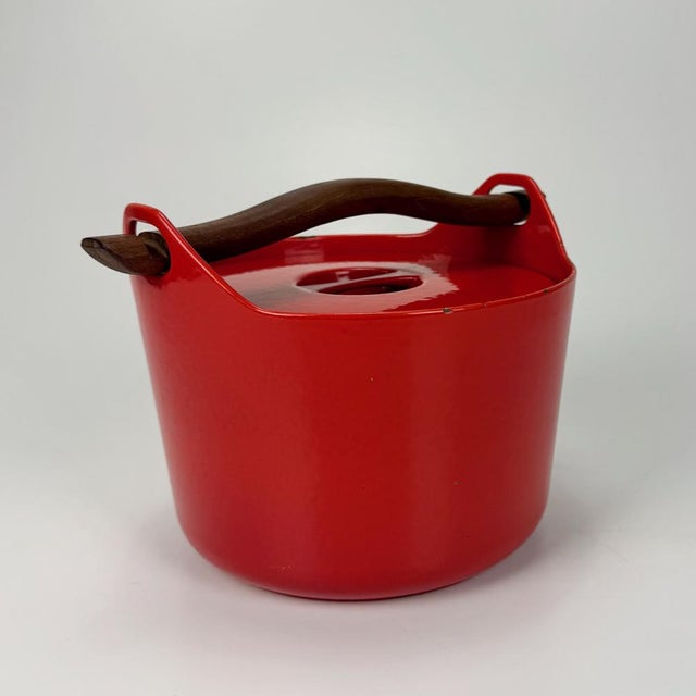 Red Enamel and Cast Iron Pot by Timo Sarpaneva for Rosenlew of Finland, 1960s For Sale - Image 11 of 11