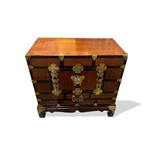Brown Antique Korean Butterfly Wedding Chest | 19th Century Elm Wood Tansu With Brass Butterfly Inlays, Dowry Cabinet For Sale - Image 8 of 8