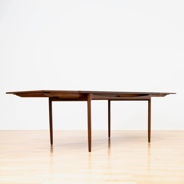 Mid Century Extending Dining Table by Ib Kofod-Larsen for G Plan For Sale - Image 11 of 18