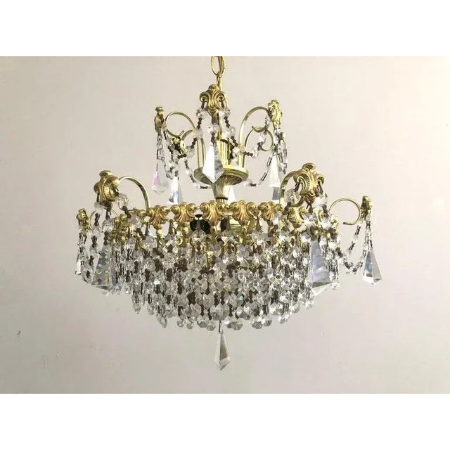 1960s Schonbek Chandelier Hollywood Regency Style in Crystal and Polished Brass For Sale - Image 13 of 13