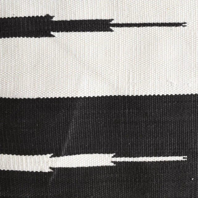 Agra Rug, 4X6 For Sale - Image 4 of 5