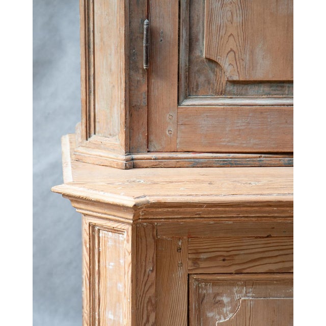 Large Antique French Armoire, 1700s For Sale - Image 13 of 18