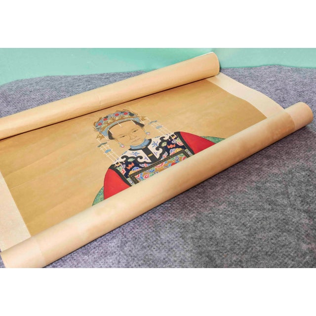 Chinese Pair of 19th Century Chinese Hand Painted Empress & Emperor Scrolls For Sale - Image 3 of 11