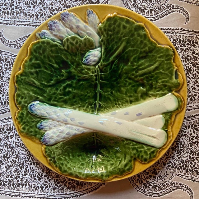 French and Belgian Barbotine Asparagus Plate Wall Plates, Set of 5 For Sale - Image 4 of 10