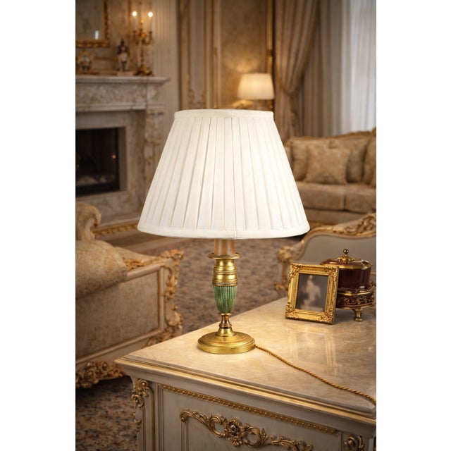 1950s Vintage Neoclassical Turned Wood Column Table Lamp, 1950s For Sale - Image 5 of 8