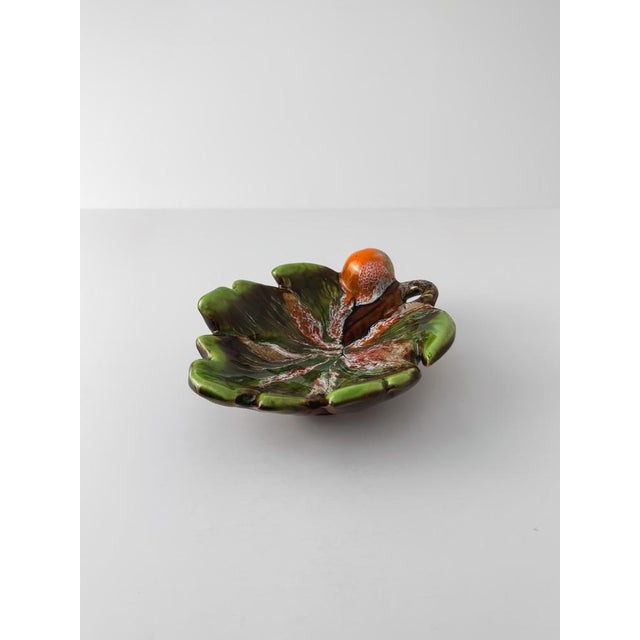 Ceramic Ceramic Drip Glaze Vine Leaf Dish in Green and Orange from Vallauris, France, 1960s For Sale - Image 7 of 11