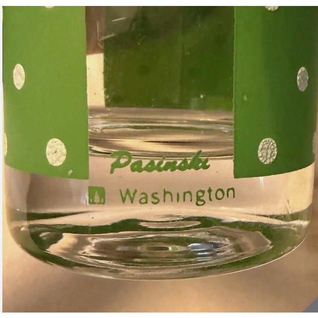 Up for sale is a complete, matching set of 8 Washington Glass Company Collins/Highball glasses in the iconic "Daisy"...