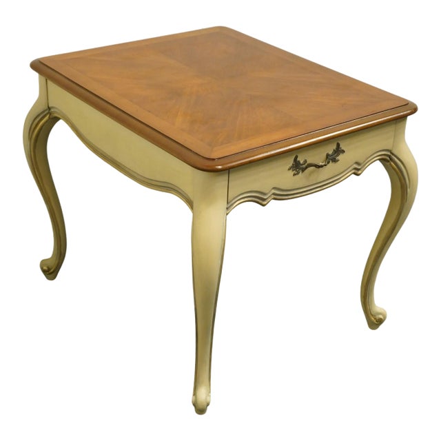 Altavista Lane Furniture Cream / Off White Country French Style 23" Accent End Table 954-05 For Sale