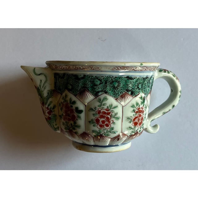 Ceramic Antique Chinese Famille Verte Porcelain Small Teapot or Cream Jug Kangxi Period (1662–1722) For Sale - Image 7 of 15