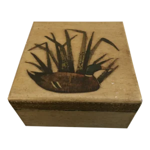 Man"s Vintage Duck Decoy Footed Box